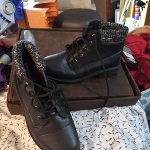 New without tag booties